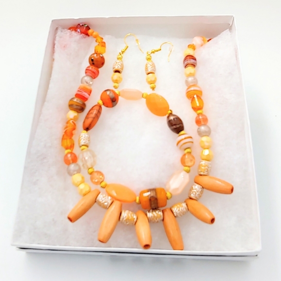 247NEB006. 3 Pc. Handmade Peach Earth Tones Necklace Set - Picture 5 of 7
